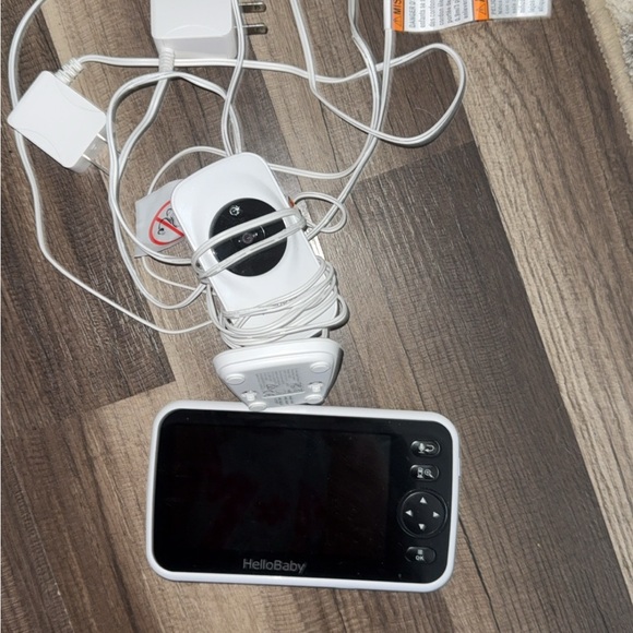 White Baby Monitor with Camera - Picture 1 of 1
